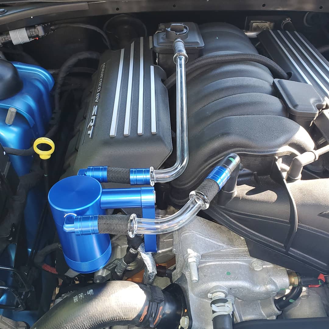 Glass catch can lines