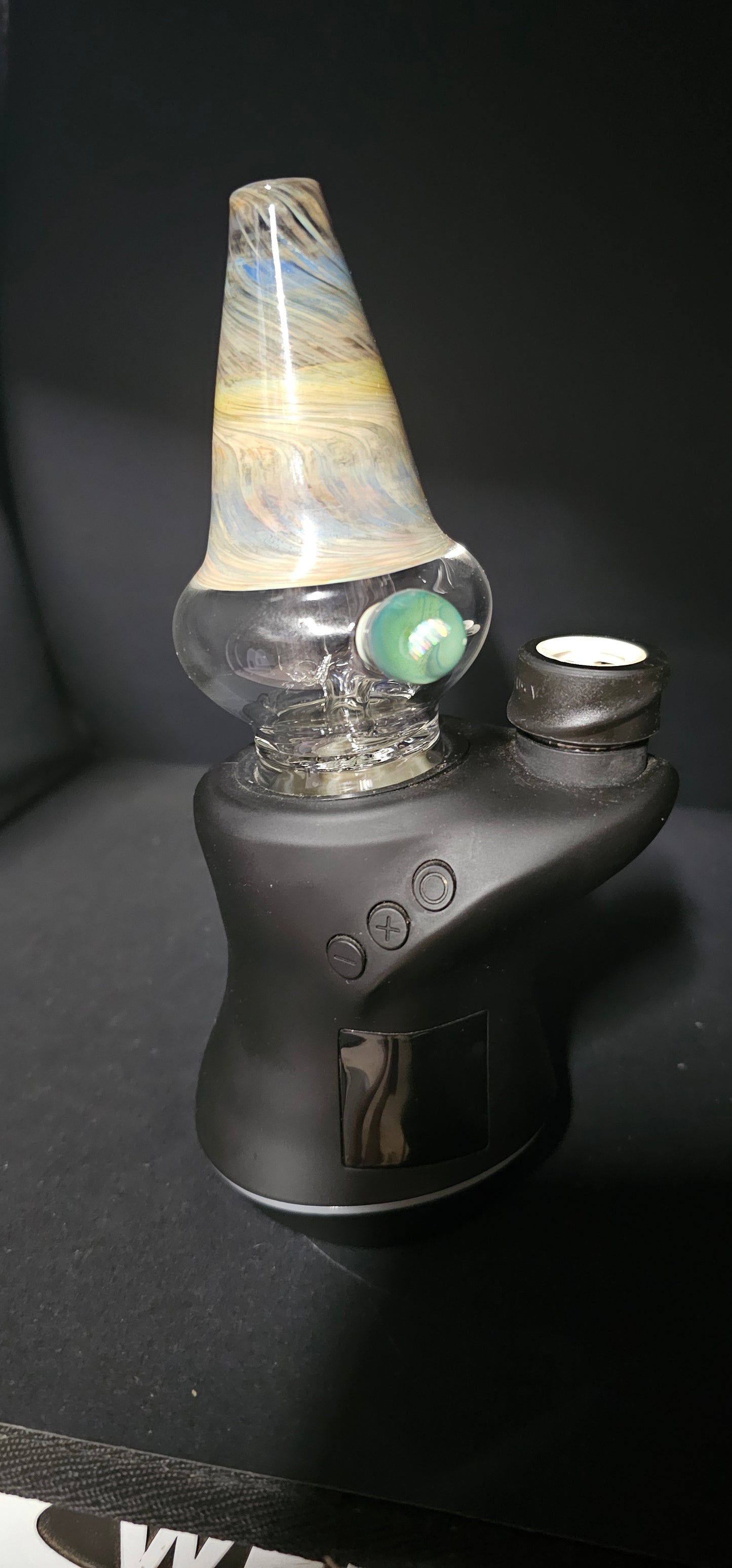 Carta glass top